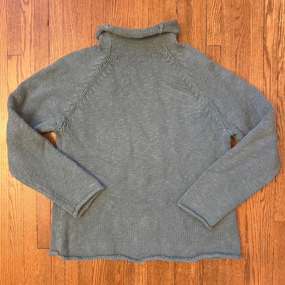 Vintage LL Bean Womens LP Sage Green Cotton Turtleneck Roll Neck Sweater